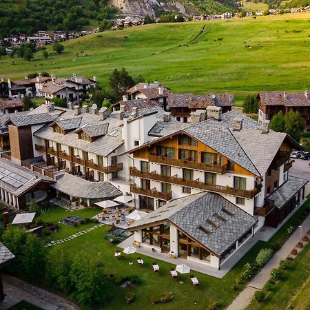 Montana Lodge & Spa, By R Collection Hotels Ла Туил Екстериор снимка