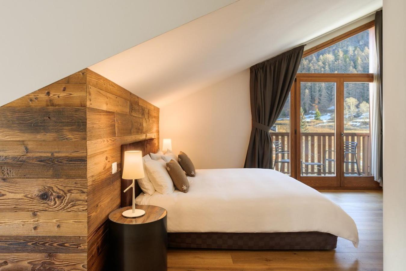 Montana Lodge & Spa, By R Collection Hotels Ла Туил Екстериор снимка
