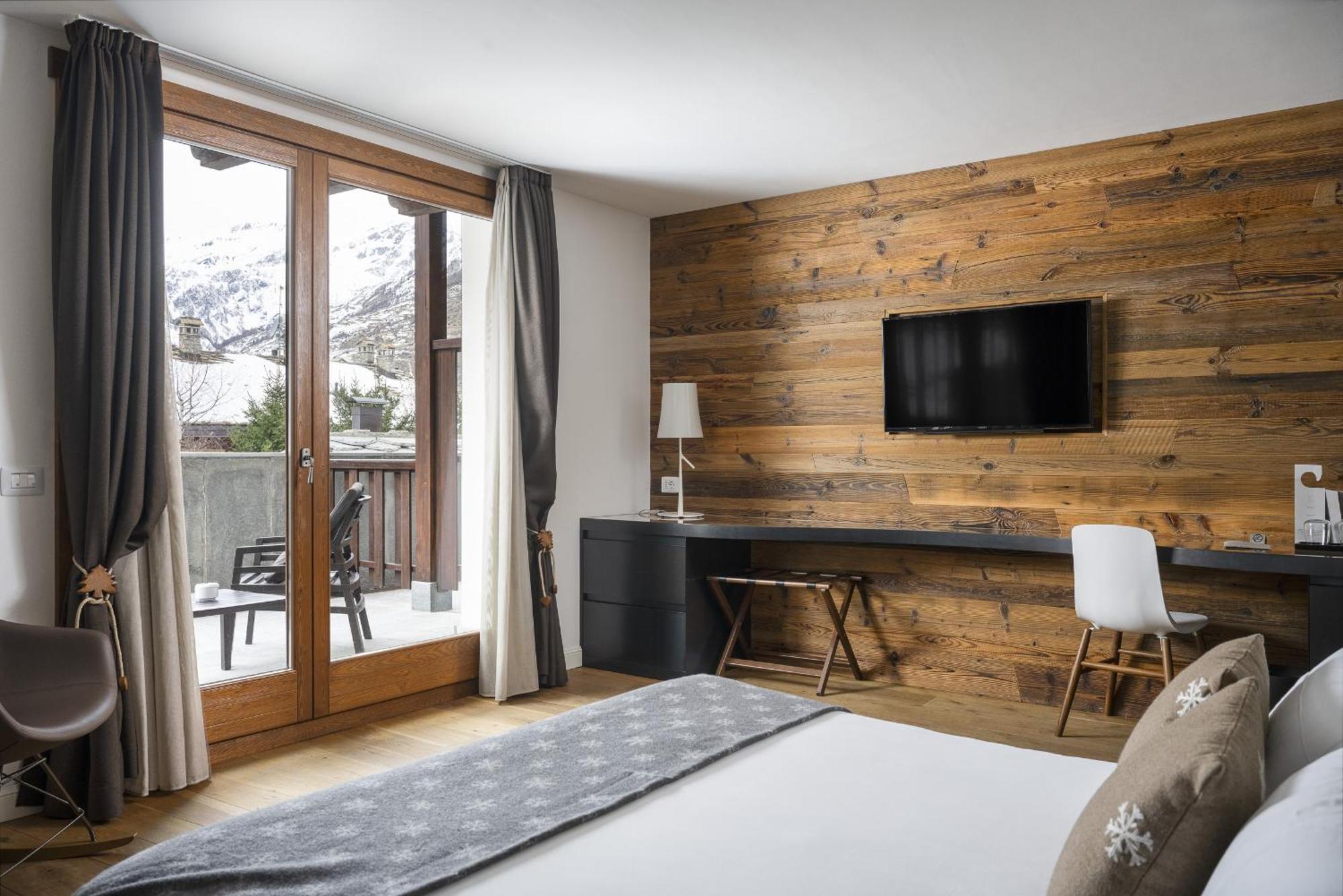 Montana Lodge & Spa, By R Collection Hotels Ла Туил Екстериор снимка